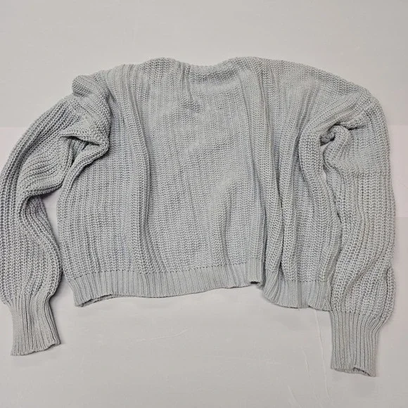 Brandy Melville Light Blue Knit Sweater One Size Cropped Puff Sleeve‎ - Picture 3 of 7